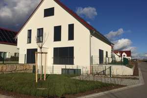 Sonnige Doppelhaushälfte in SHA-Bibersfeld