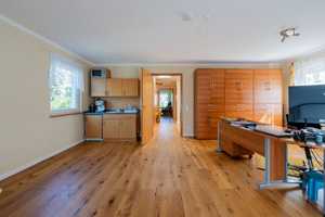 ***Sonnenhelle Dachgeschosswohnung in exzellenter Mikro- & Makrolage*** – Berlin – Vorschaubild 7