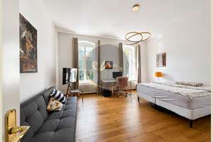 Top-Lage (Teutoburger Platz): Bezugsfreie und großzügige 1-Zimmer-Altbauwohnung mit Wohnküche – Die vollständige Adresse der Immobilie erhältst du vom Anbieter., 10119 Prenzlauer Berg, Berlin – Vorschaubild 2