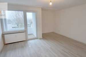 Hann.-Misburg, nähe MHH! Wir vermieten top
saniertes 1 Zi.-Apartment mit Pantryküche und Balkon. – Theodor-Heuss-Ring 13, 30625 Hannover – Vorschaubild 2