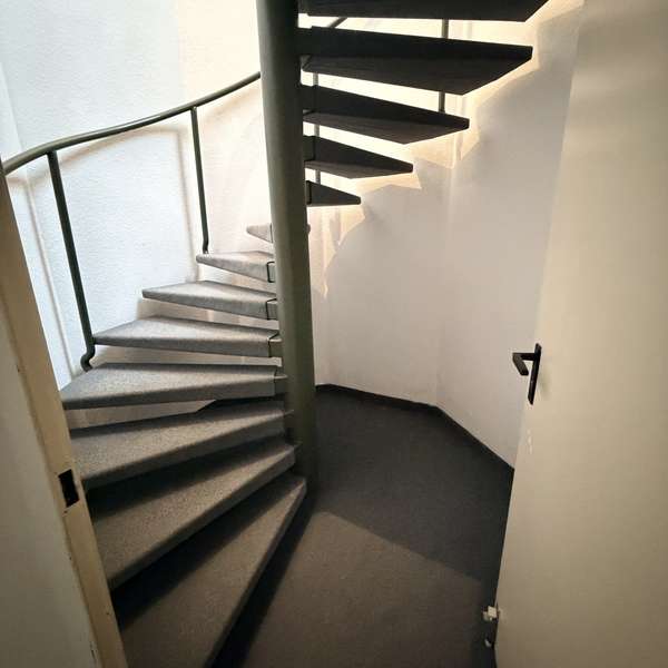 *** helle 4-Zimmer-Wohnung auf zwei Etagen - Balkon - Terrasse - Stellplatz - Vaalserquartier ***