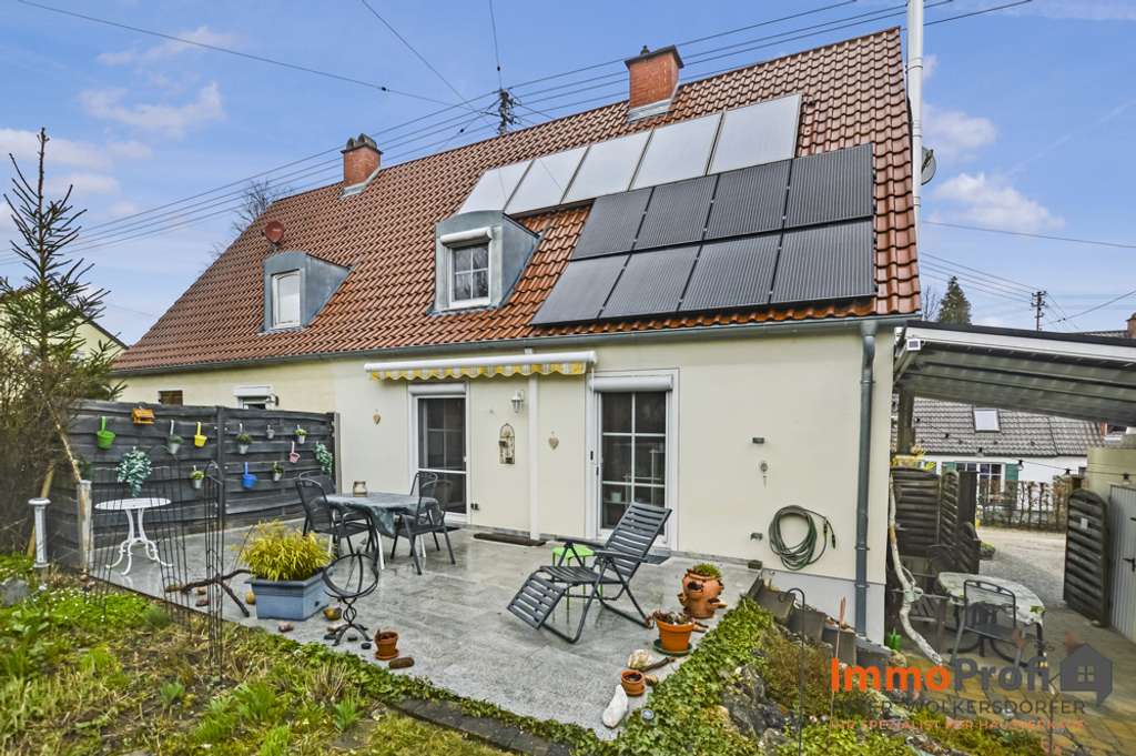 Immobilie in Wertingen - Sanierte Doppelhaushälfte mit PV-Anlage, Solarthermie, Doppelgarage & Aufstellpool in ruhiger Lage - Bild 0