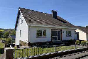 Großzügiges Wohnhaus mit Einliegerwohnung in Wehretal Reichensachsen in top-Wohnlage – Goethering 8, 37287 Wehretal – Vorschaubild 6