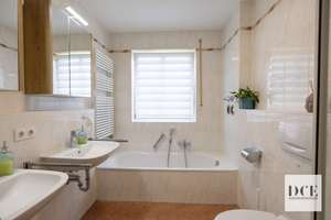 Sonnenbalkon, Fußbodenheizung und gelungene Raumaufteilung | 3 Zimmer, Top-S-Bahn-Anbindung – Die vollständige Adresse der Immobilie erhältst du vom Anbieter., 81929 Daglfing, München – Vorschaubild 12