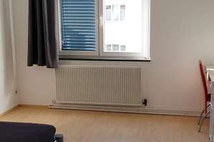 Helle 3-Zimmer Whg. mit Balkon und Einbauküche in Stuttgart-West, schöne Lage, Nähe U-Bahn (70m) – Rosenbergstraße 202, 70193 Kräherwald, Stuttgart – Vorschaubild 4