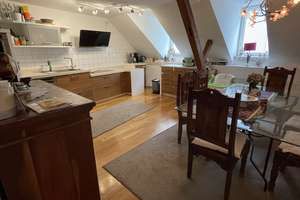 3,5 Zimmer Dachgeschosswohnung, EBK, Balkon – Neugasse 5, 65185 Mitte, Wiesbaden – Vorschaubild 2