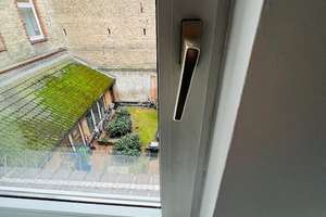 Erstbezug nach Renovierung: DG-Wohnung mit ruhigem Innenhof mit 2 SCHLAFZIMMERN FÜR "MAX. 3 PERS." – Luisenstraße 17, 65185 Mitte, Wiesbaden – Vorschaubild 20