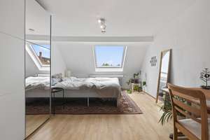 Charmante Dachgeschosswohnung mit WG-Vermietung in Top-Lage – 76135 Südweststadt, Karlsruhe – Vorschaubild 6