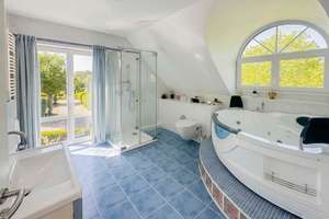 Seeblick trifft stilreines Design - teilautarkes Architektenhaus in Klingberg - Scharbeutz – Die vollständige Adresse der Immobilie erhältst du vom Anbieter., 23684 Scharbeutz – Vorschaubild 17