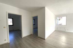 NIEDER- ESCHBACH I 3 ZIMMER I BALKON I AUFZUG I SEPARATER ESSBEREICH – 60437 Nieder-Eschbach, Frankfurt am Main – Vorschaubild 6
