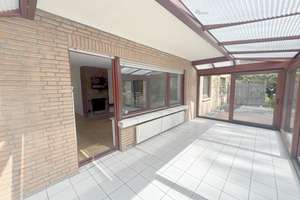 Großzügiges Zweifamilienhaus mit großem Grundstück, Garten und Garage an Knoops Park – 28717 Sankt Magnus, Bremen – Vorschaubild 12