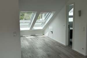 DG Wohnung mit 10 qm Südterrasse – Die vollständige Adresse der Immobilie erhältst du vom Anbieter., 65187 Biebrich, Wiesbaden – Vorschaubild 8
