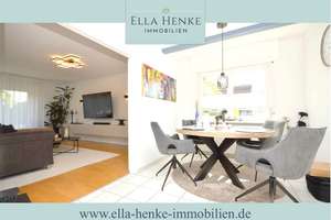 Modernisiertes Einfamilienhaus mit wunderschönem Garten, Keller + Garage...