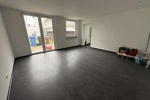 Wohnen & Investieren: Modernisiertes Wohn- und Geschäftshaus mit Stehimbiss-Konzession – Die vollständige Adresse der Immobilie erhältst du vom Anbieter., 72461 Albstadt – Vorschaubild 20