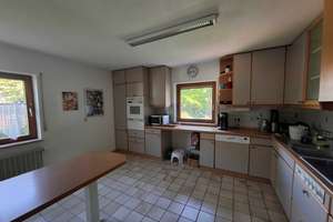 Großzügiges 1-2-Familienhaus mit Wintergarten und Garage in toller Lage von Karlsruhe-Grötzingen! – Die vollständige Adresse der Immobilie erhältst du vom Anbieter., 76229 Grötzingen, Karlsruhe – Vorschaubild 6