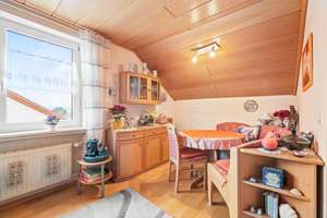 Raumwunder 3-Zimmer-Dachgstudiowohnung mit Carport – clever geschnitten - idealer Einstieg! – Die vollständige Adresse der Immobilie erhältst du vom Anbieter., 88400 Biberach an der Riß – Vorschaubild 5