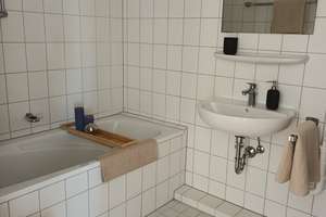 Schöner Wohnen mit Aussicht - 3-Zimmer-Wohnung mit großer Küche in Reislingen S/W – Gerta-Overbeck-Ring 14, 38446 Reislingen, Wolfsburg – Vorschaubild 4