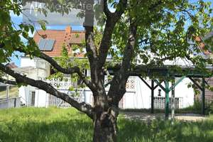 Nahe des Klinikums:  Familienhaus auf großem Grundstück ! – Die vollständige Adresse der Immobilie erhältst du vom Anbieter., 66424 Homburg – Vorschaubild 1