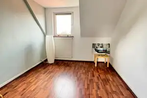 Großes 1-2 Familienhaus mit Garagen und schönem Garten in Porta Westfalica zu verkaufen! – Minden-Lübbecke (Kreis) – Vorschaubild 7