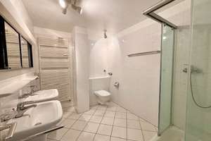 Sofort bezugsfrei: 200m² Maisonettewohnung mit Doppelgarage am Hofgarten (D-Pempelfort) – Die vollständige Adresse der Immobilie erhältst du vom Anbieter., 40479 Pempelfort, Düsseldorf – Vorschaubild 10