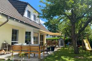 Familienfreundliches Einfamilienhaus ohne Sanierungsbedarf zum Kauf – Rhön-Grabfeld (Kreis) – Vorschaubild 1