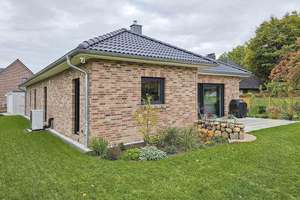 Komfort auf einer Ebene - 3-Zimmer-Winkelbungalow
Niedrigenergiehaus EH 40 mit Wärmepumpe und PV –
 – Die vollständige Adresse der Immobilie erhältst du vom Anbieter., 24628 Hartenholm – Vorschaubild 2