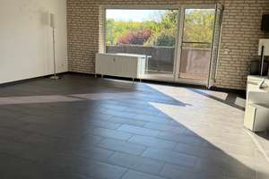 Sonnenverwöhnte 3-Zimmer-Wohnung mit großem Balkon und Blick ins Grüne in Oberhausen-Sterkrade – Die vollständige Adresse der Immobilie erhältst du vom Anbieter., 46145 Alsfeld, Oberhausen – Vorschaubild 3