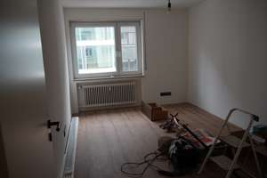 Modern sanierte 3-Zimmer-Wohnung mit Balkon, Aufzug & Klimaanlage – Stuttgart-West (Feuersee) – Silberburgstraße 129, 70176 Feuersee, Stuttgart – Vorschaubild 3
