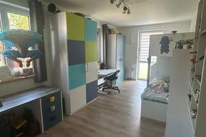 CHARMANTE Doppelhaushälfte mit WOHLFÜHLcharakter! Ideal für Familien oder Paare! Pelletheizung! – St.-Antonius-Straße 12 a, 86860 Jengen – Vorschaubild 17
