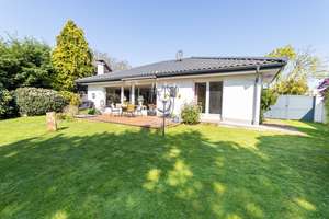 Charmanter freistehender Bungalow in ländlicher Umgebung – Die vollständige Adresse der Immobilie erhältst du vom Anbieter., 41516 Grevenbroich – Vorschaubild 7