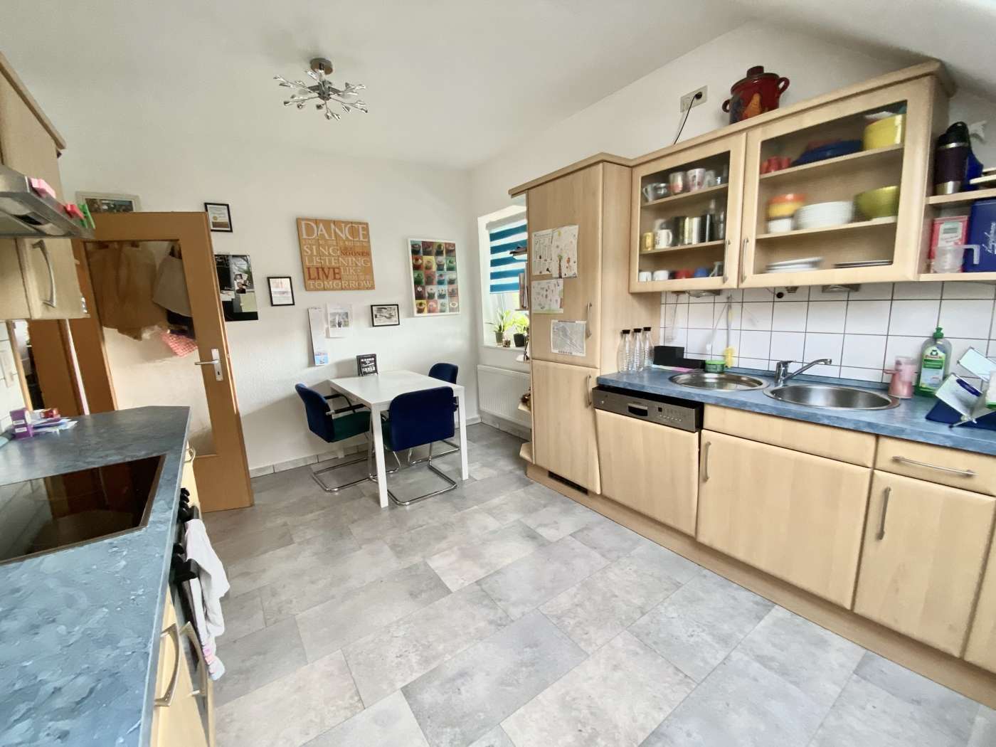 Immobilie in Helsa - Hochwertiges MFH mit Gartenpool, PV-Anlage, 

neuer Heizung und weiteren Extras in Helsa-Wickenrod - Bild 11