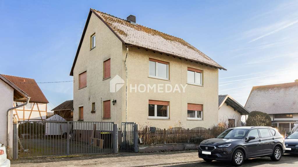 Immobilie in Wölfersheim - Einfamilienhaus mit Stallungen, 8 Zimmern und großem Entwicklungspotenzial in ruhiger Lage - Bild 2