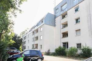 Attraktive Kapitalanlage – Vermietete 2-Zimmer-Dachgeschosswohnung mit Südbalkon in Spandau – Die vollständige Adresse der Immobilie erhältst du vom Anbieter., 13587 Hakenfelde, Berlin – Vorschaubild 1