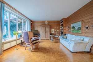 Richtig viel Platz auf fast 200 qm W-/Nfl. - gemütliches Familienhaus mit Südgarten in ruhiger Lage – Ebersberg (Kreis) – Vorschaubild 9