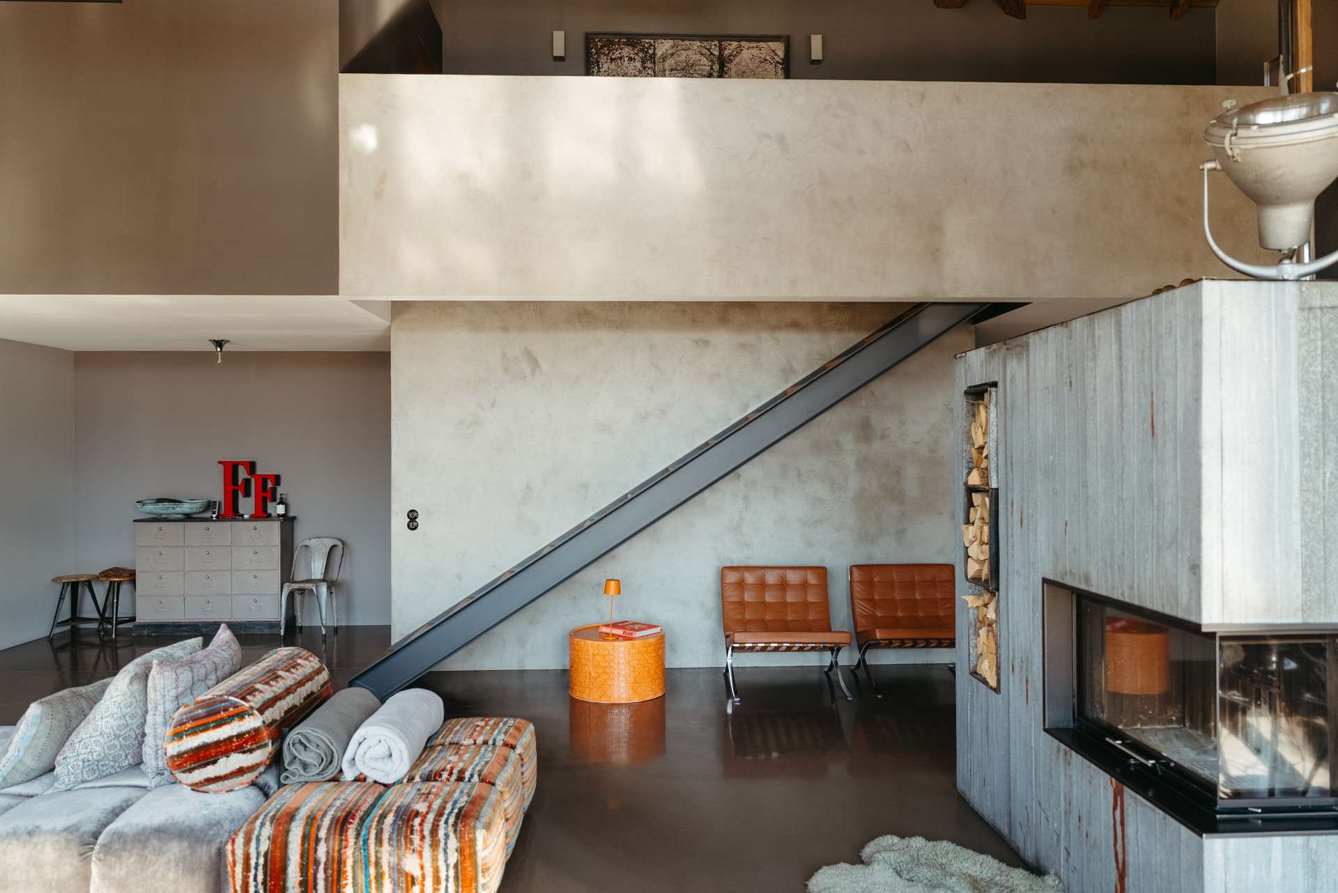 Immobilie in Chieming - Loftwohnung auf zwei Ebenen - ein Lebensgefühl, das Geschichte schreibt - Bild 23