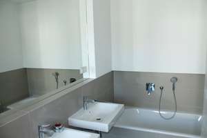 Exklusive Etagenwohnung mit EBK, 3 Balkonen, Aufzug, Kamin und TG-Stellplatz – Die vollständige Adresse der Immobilie erhältst du vom Anbieter., 65193 Nordost, Wiesbaden – Vorschaubild 5