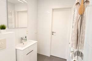 Helle 3-Zimmer-Wohnung mit Balkon, hochwertiger Einbauküche und großem Privatgarten. – Die vollständige Adresse der Immobilie erhältst du vom Anbieter., 66115 Burbach, Saarbrücken – Vorschaubild 14