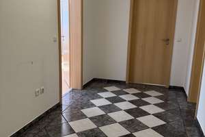 Sehr schönes 2 Fam. Haus in ruhiger Lage von Bernried mit sehr viel Potenzial !! – Ahornplatz 5, 82347 Bernried am Starnberger See – Vorschaubild 11