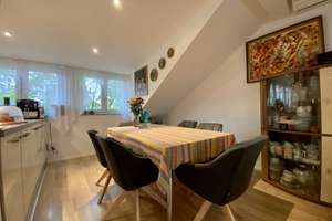 Exklusives Wohnen unterm Dach – DG-Wohnung mit Balkon, EBK & 3 Parkplätzen – Die vollständige Adresse der Immobilie erhältst du vom Anbieter., 70565 Dürrlewang, Stuttgart – Vorschaubild 4