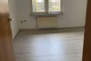 Attraktiv geschnittene 3,5 Zimmer 60 m² mit Gartennutzung – Pothmannsweg -, 46047 Borbeck, Oberhausen – Vorschaubild 2