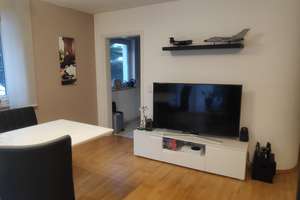 Geschmackvolle 2-Raum-Wohnung mit Einbauküche und eigenem Garten in Ingolstadt.  – Schubertstraße 1d, 85057 Nordwest, Ingolstadt – Vorschaubild 3