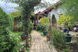 ++ Lichtdurchflutetes 1-2-Parteienhaus mit 2 Garagen, Carport und großem Garten in Ortsrandlage ! ++ – Südliche Weinstraße (Kreis) – Vorschaubild 5