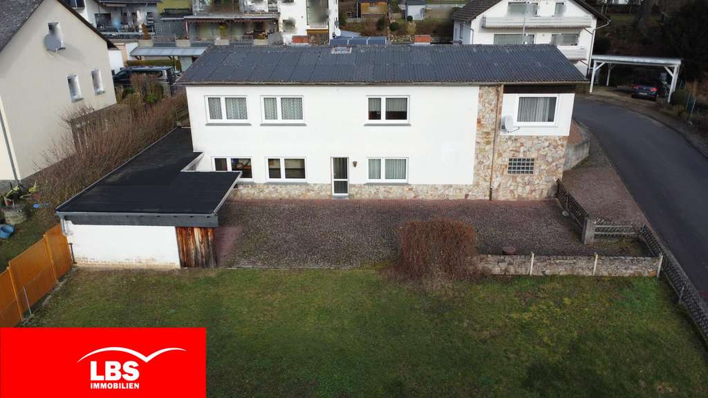 Immobilie in Hünstetten - Behagliches Einfamilienhaus mit großem Potenzial in Hünstetten-Beuerbach - Bild 1