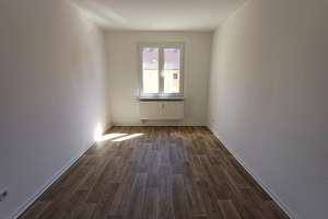 Ade Hotel Mama... 2. OG rechts – Fritz-Reuter-Straße 4, 6217 Merseburg – Vorschaubild 2