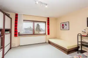 Familienfreundliche Doppelhaushälfte auf sonnigem Grundstück mit Garage in Berlin Rudow – Berlin – Vorschaubild 9
