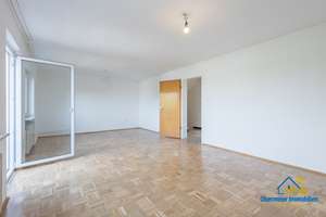 Traumhafter Domblick & Südwest-Hanglage: Großzügiges Wohnhaus mit Einliegerpotenzial – Die vollständige Adresse der Immobilie erhältst du vom Anbieter., 93055 Brandlberg-Keilberg, Regensburg – Vorschaubild 7