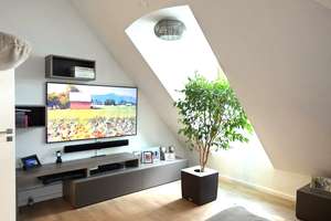 Wunderschöne , helle 4-Zimmer Dachatelierwohnung mit sonniger Südterrasse in München-Laim  – Hartelstraße 6a, 80689 St. Ulrich, München – Vorschaubild 14