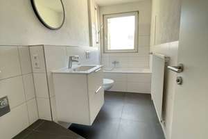 Großzügige & frisch renovierte 2 Zimmer Wohnung in Pforzheim – Die vollständige Adresse der Immobilie erhältst du vom Anbieter., 75175 Oststadt, Pforzheim – Vorschaubild 2