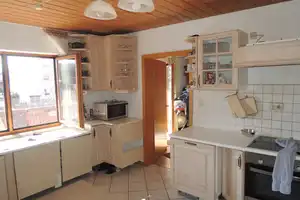 Kapitalanleger aufgepasst-Großzügiges 3-Familienhaus in Emmerting zum Kauf – Emmerting, Altötting (Kreis), 84547 Altötting (Kreis) – Vorschaubild 9