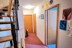 Willkommen im neuen Zuhause! Doppelhaushälfte mit Garage und Garten in Ötigheim  – Rastatt (Kreis) – Vorschaubild 9